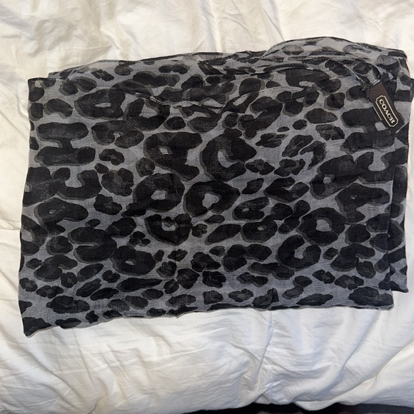 Coach infinity scarf - Picture 2 of 5